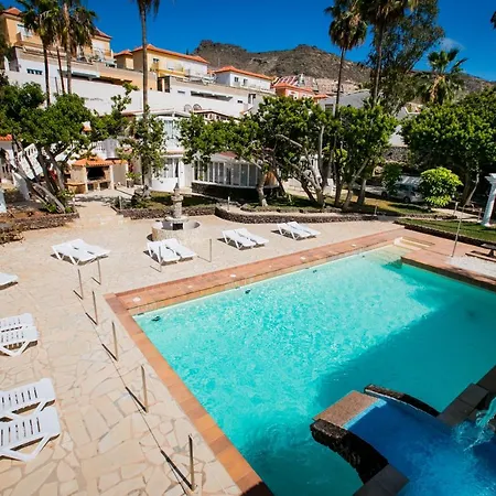 1 Liberty Suites Apartman
